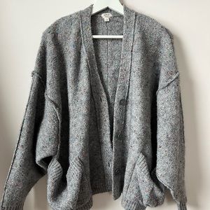 Aritzia Wilfred oversized grey confetti cardigan
